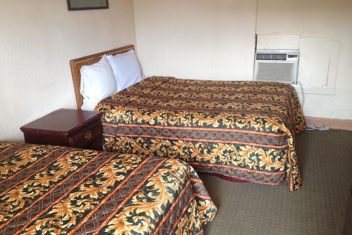 Room 5 of 14