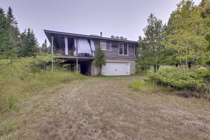 Serene Washington Island Getaway w / Private Beach!