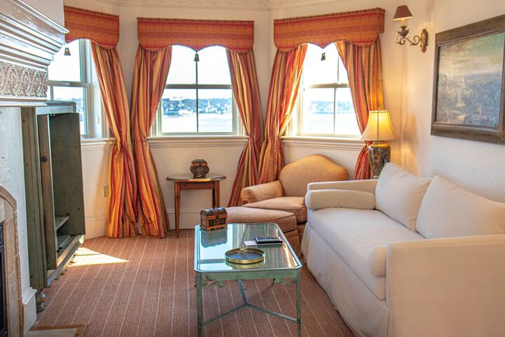 The Chanler at Cliff Walk