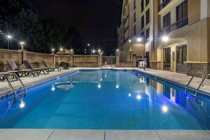 Pool 5 of 34