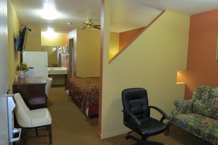 First Western Inn Caseyville
