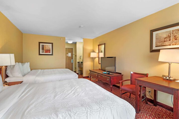 Room 15 of 19
