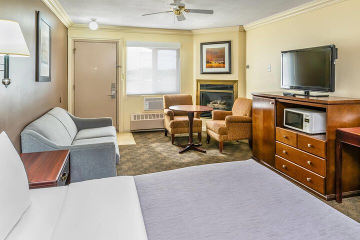 Quality Inn & Suites