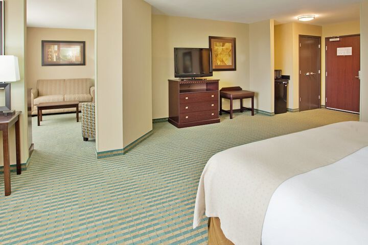 Room 20 of 33