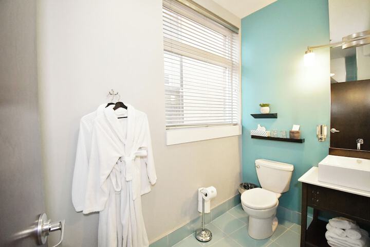 Room 33 of 50