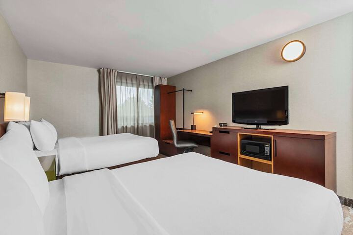 Room 31 of 53