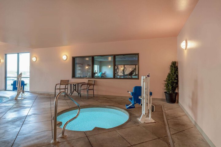 Pool 7 of 46