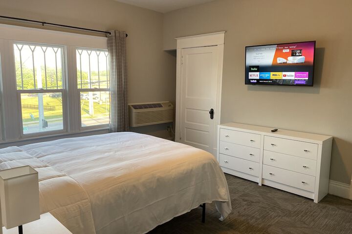 Room 21 of 34