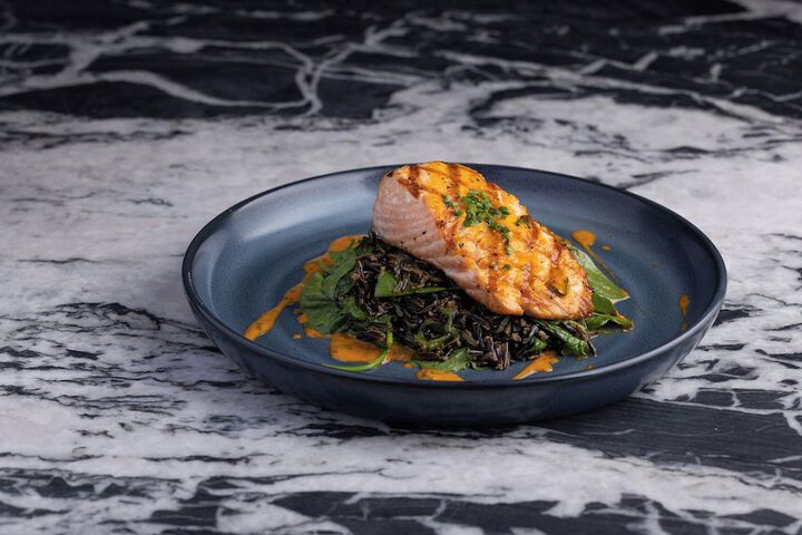 Dining 90 of 126