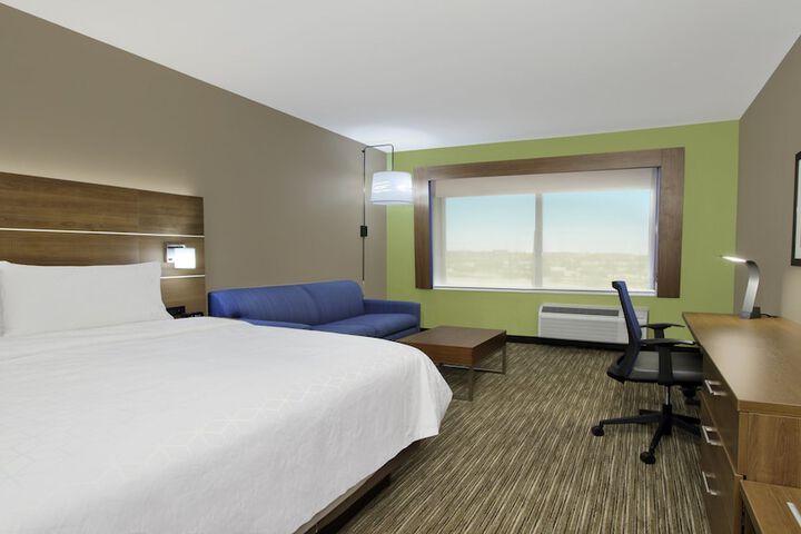 Holiday Inn Express & Suites Dallas-Frisco NW Toyota Stdm by IHG