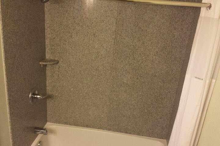 Room 14 of 32