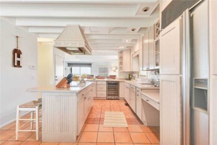 Going Coastal Beach House Four Bedroom Home