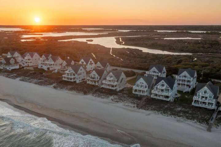 Oceans Edge by Topsail Realty