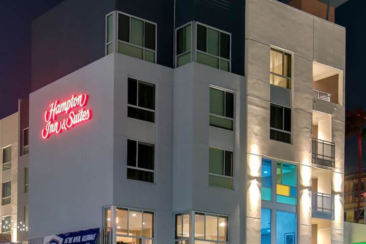 Hotel 2 of 67