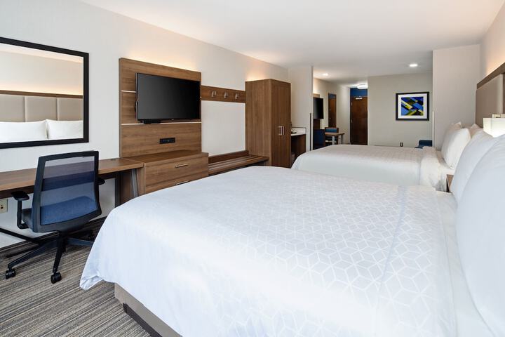 Room 38 of 74