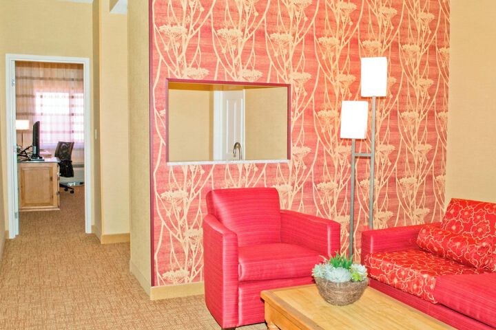 Room 12 of 65