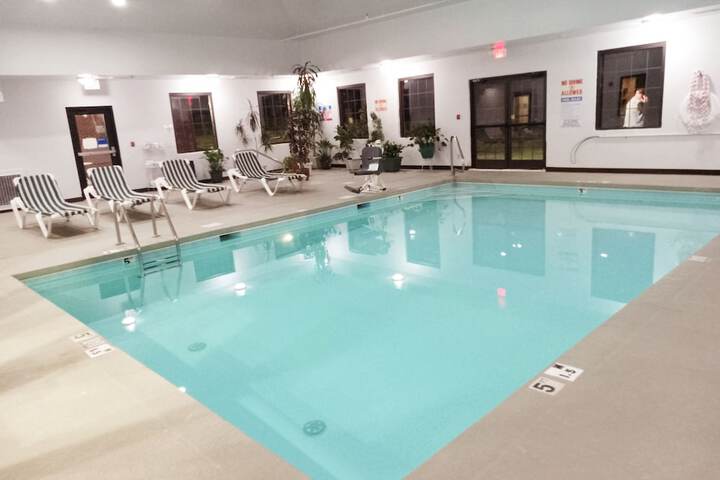 Pool 8 of 43