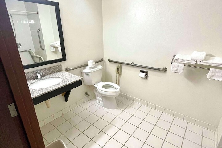 Room 9 of 22