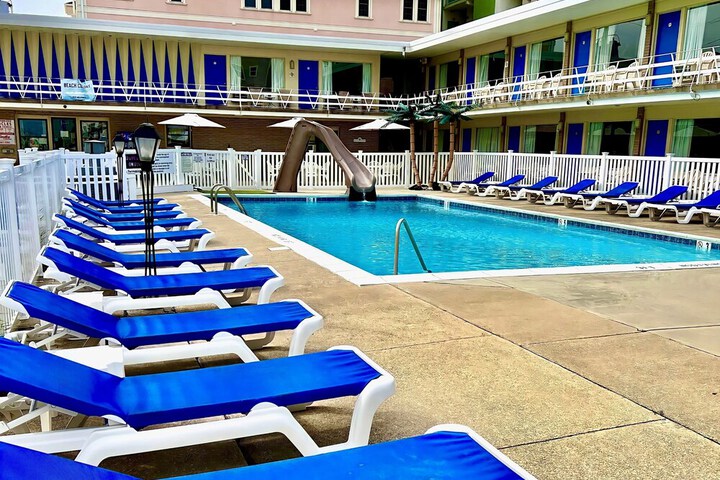 Pool 10 of 66