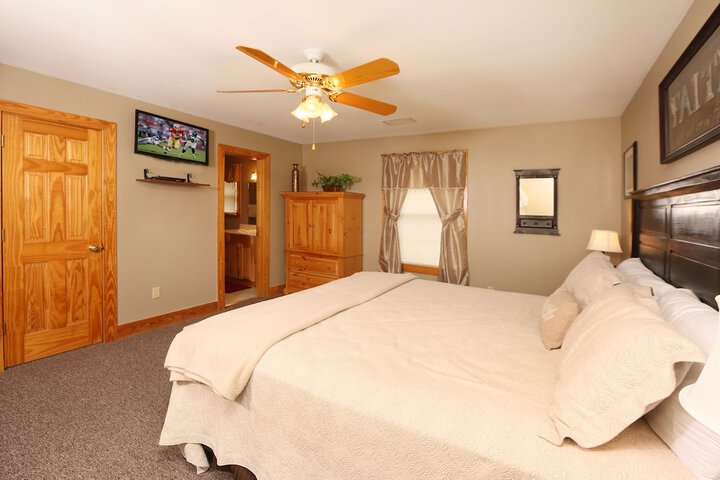Room 28 of 41