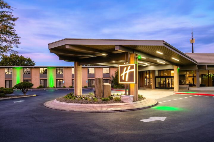 Hotel 4 of 42