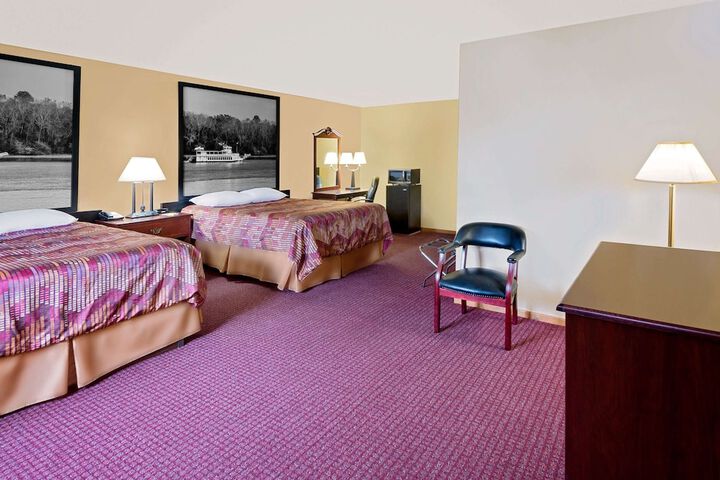 Room 14 of 24