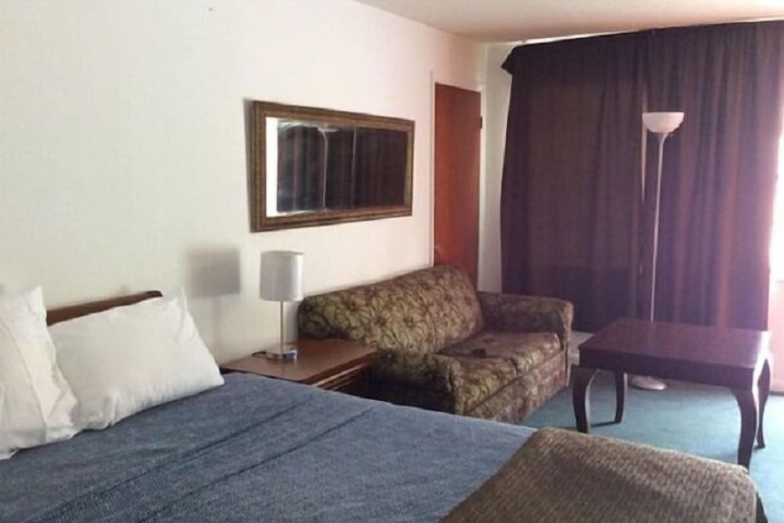 Room 18 of 22