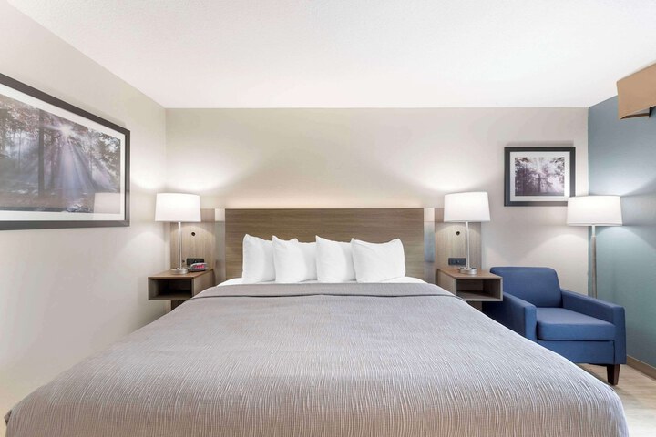 Room 21 of 41