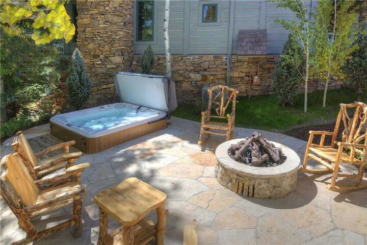 Terrace/Patio 32 of 38