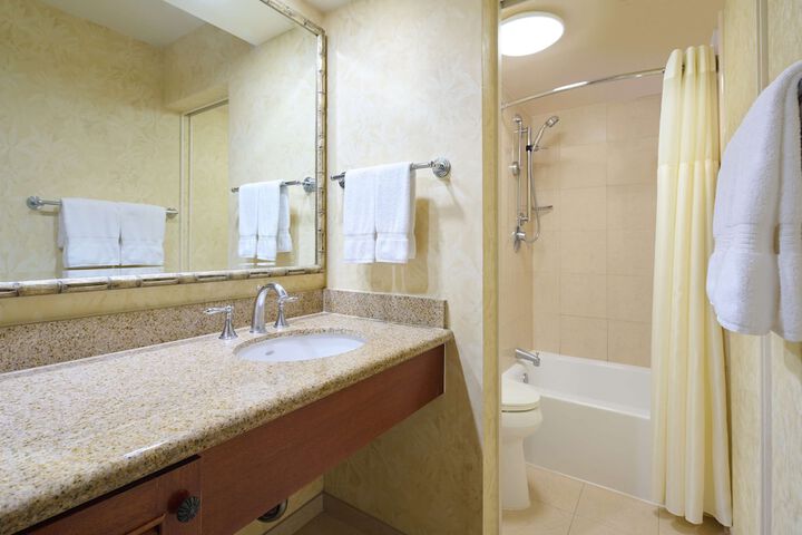 OUTRIGGER Waikiki Beach Resort