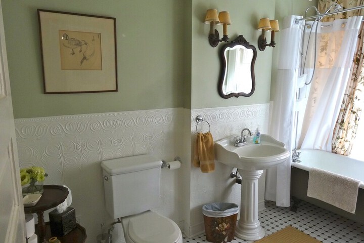 The Captains House B & B