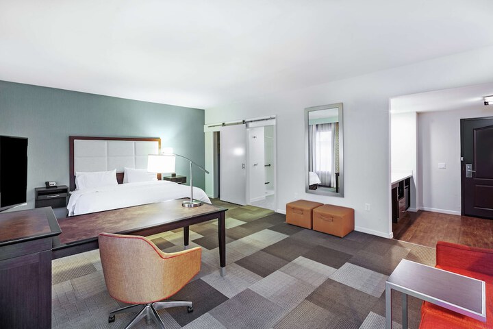 Room 22 of 36