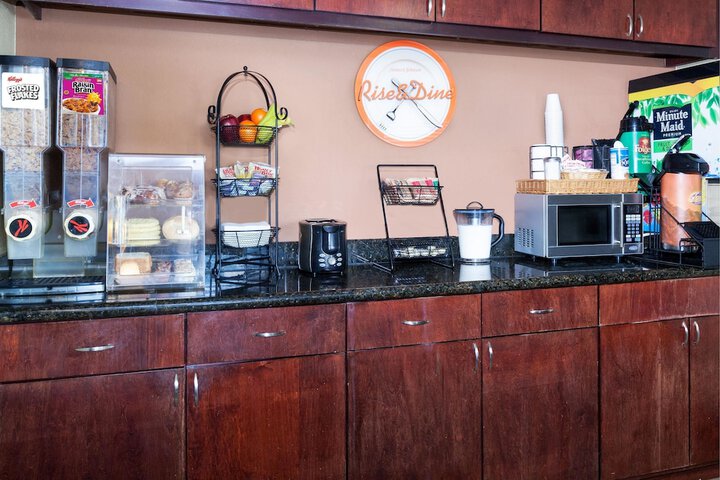 Breakfast/Coffee Service 9 of 11