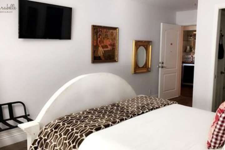 Room 48 of 87