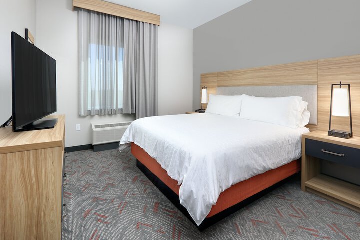 Candlewood Suites DFW West - Hurst by IHG