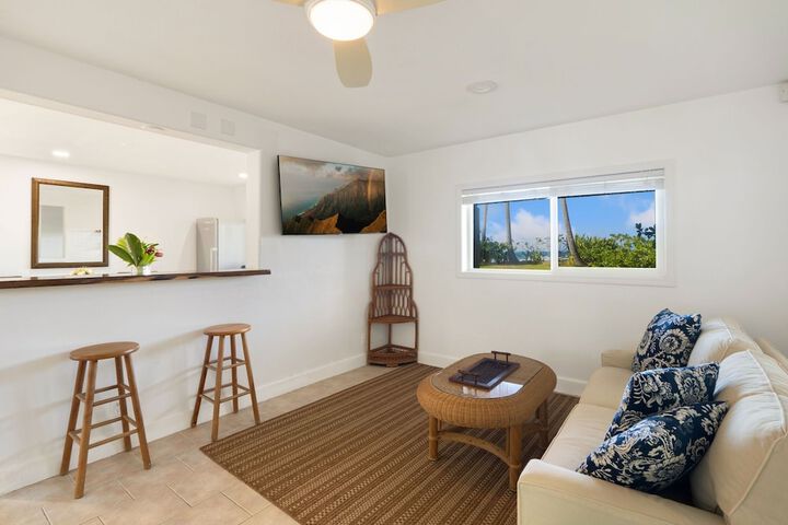 King Hale 4 Bedroom Home by RedAwning