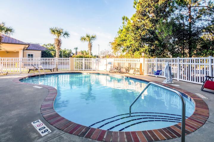 Pool 5 of 56