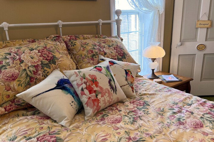 Room 17 of 30