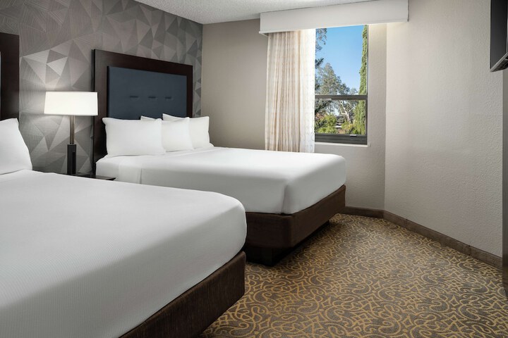 Embassy Suites by Hilton Tucson East