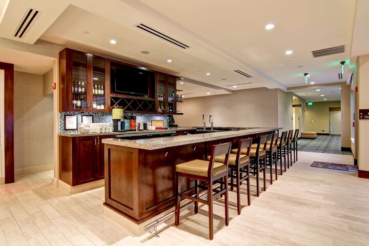 Hilton Garden Inn Woodbridge