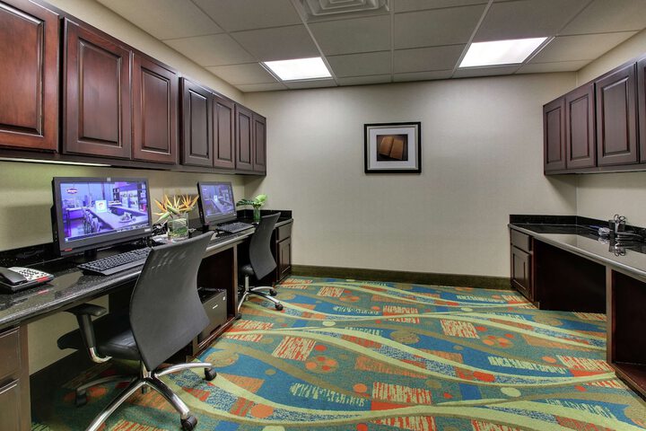 Business Center 41 of 41