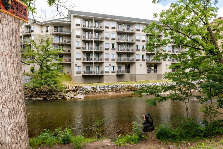 Twin Mountain Inn & Suites