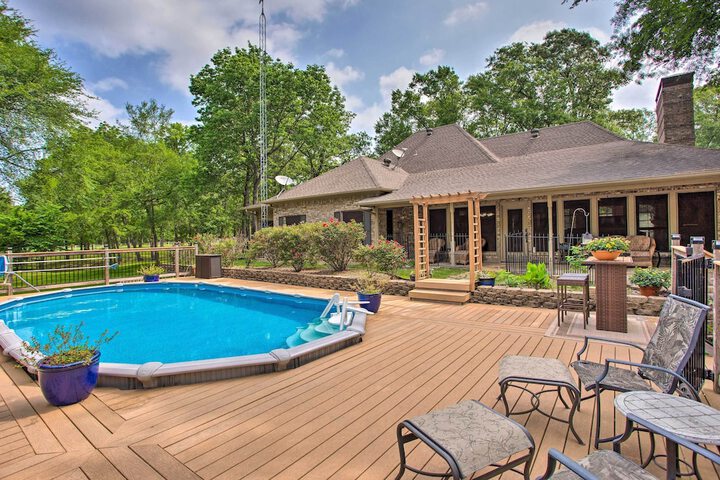 Happy Trails Hideout w / New Bunk House & Hot Tub!