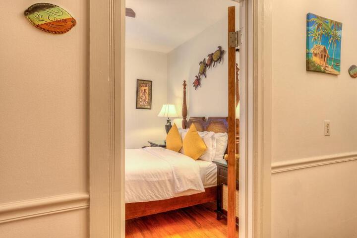 Key West Harbor Inn - Adults Only