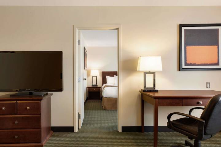 Travelodge by Wyndham Weyburn
