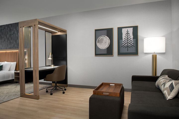 Room 37 of 54