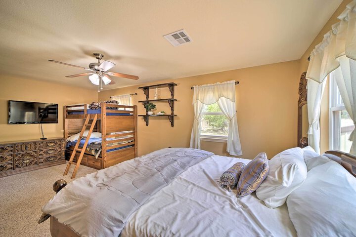 Waterfront Lake Eufaula Home: Multi-level Balcony