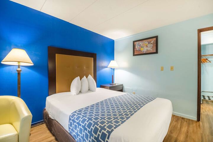 Room 27 of 28