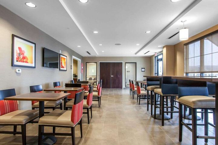 Comfort Suites Youngstown North