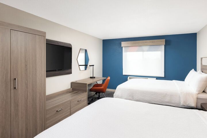 Holiday Inn Express Portland South-Lake Oswego by IHG